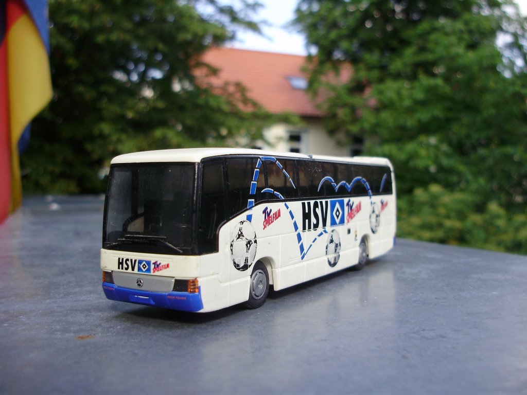 modell von rietze
mannschaftsbus des 
hamburger.sv
mercedes O404 rhd