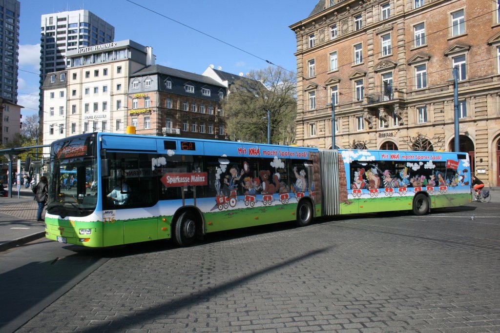 MVG 776 (MZ SW 776) macht Werbung fr die Sparkasse Mainz.
Aufgenommen am HBF Mainz.
10.4.2010
