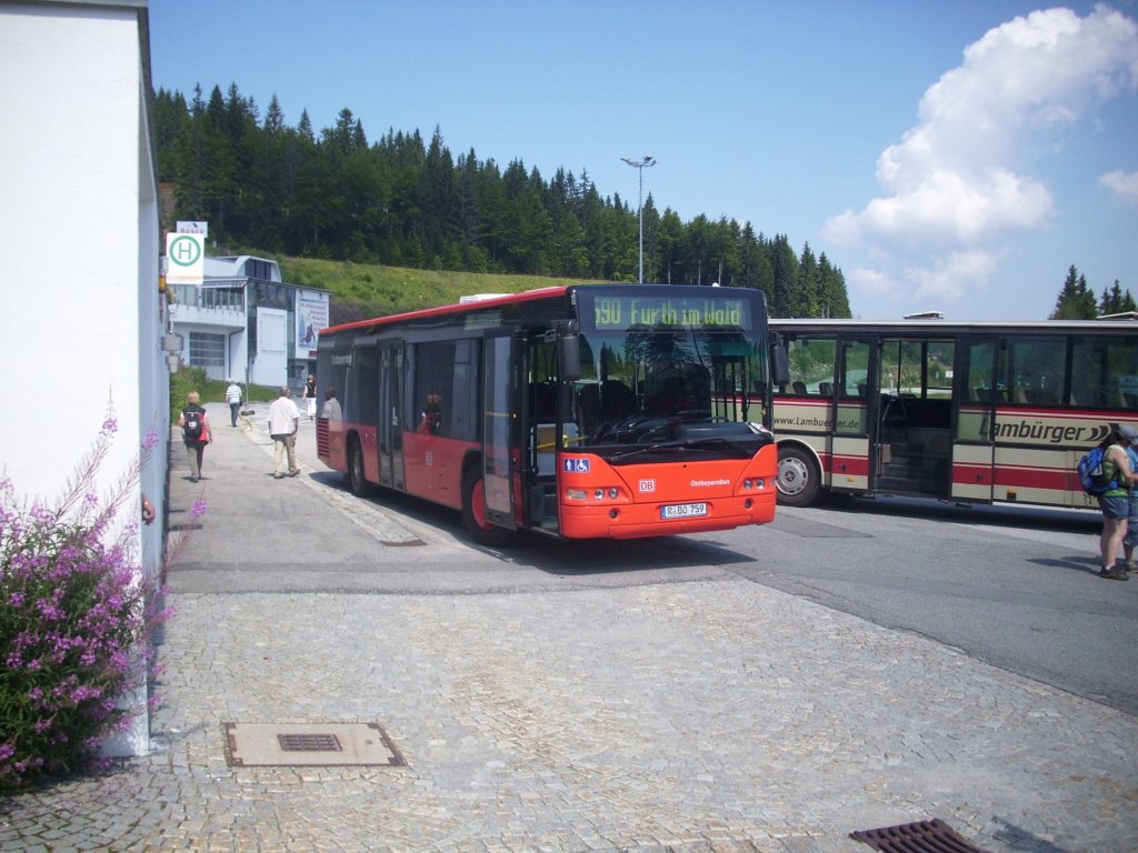 Neoplan Centroliner von Ostbayernbus vor dem groen Arber am 27.07.2012 