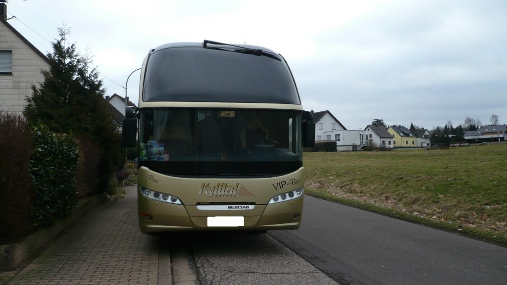 Neoplan Cityliner fotografiert in Losheim am See am 06.02.11