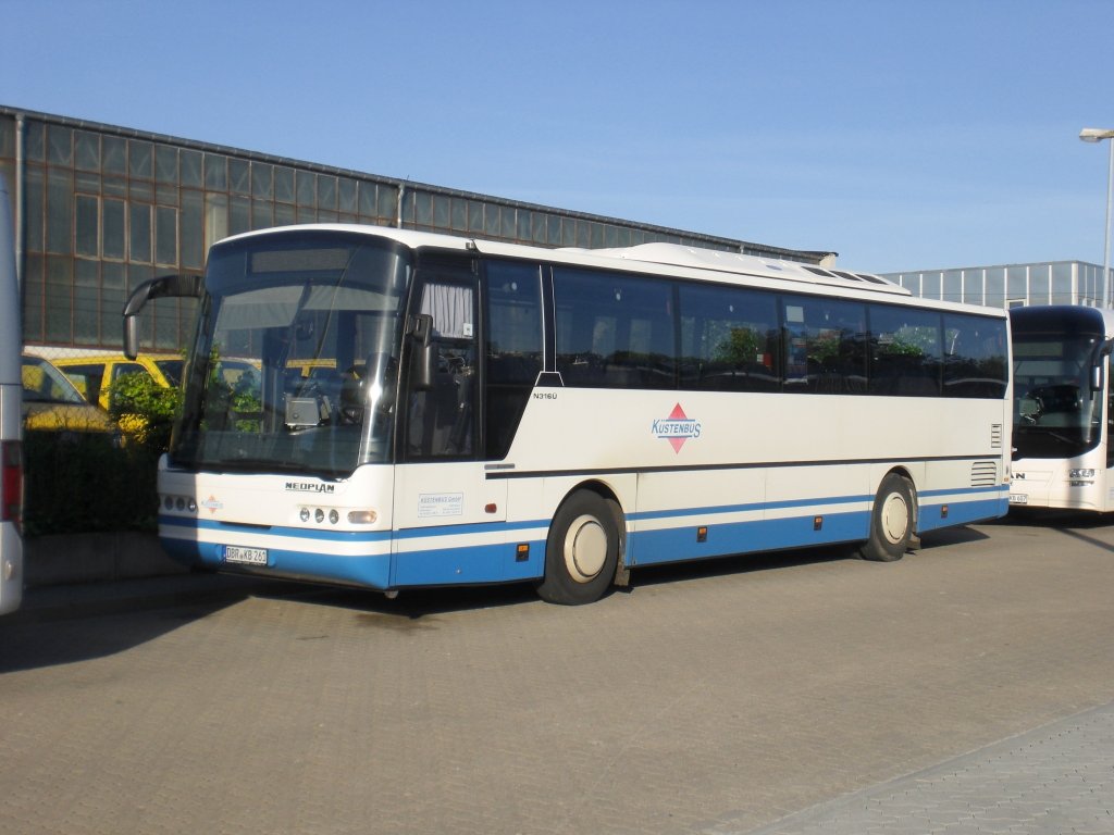 Neoplan N 3016 Regioliner abgestellt am ZOB Rostock.(3.6.2013) 