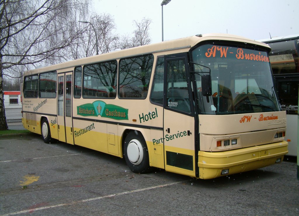 Neoplan N416 M, aufgenommen am 24.01.2004 im GWZ der Evobus NL in Dortmund.