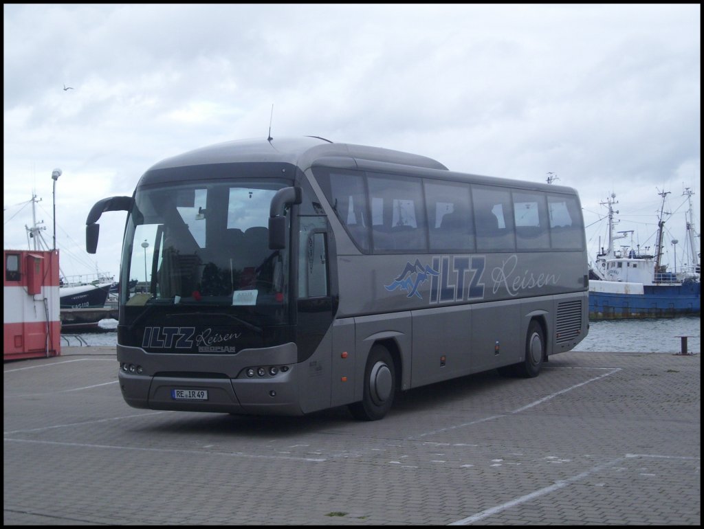 Neoplan Tourliner von Iltz Reisn aus Deutschland im Stadthafen Sassnitz am 15.09.2012