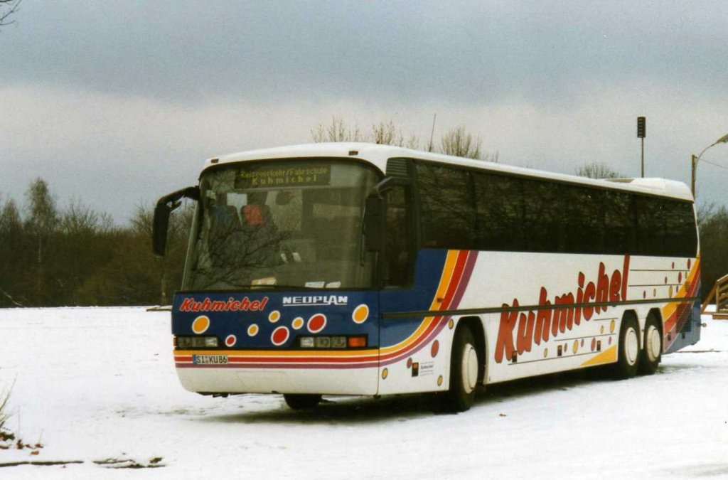 Neoplan Transliner N316 KL, aufgenommen im Februar 1999 auf dem Parkplatz der Westfalenhallen in Dortmund.