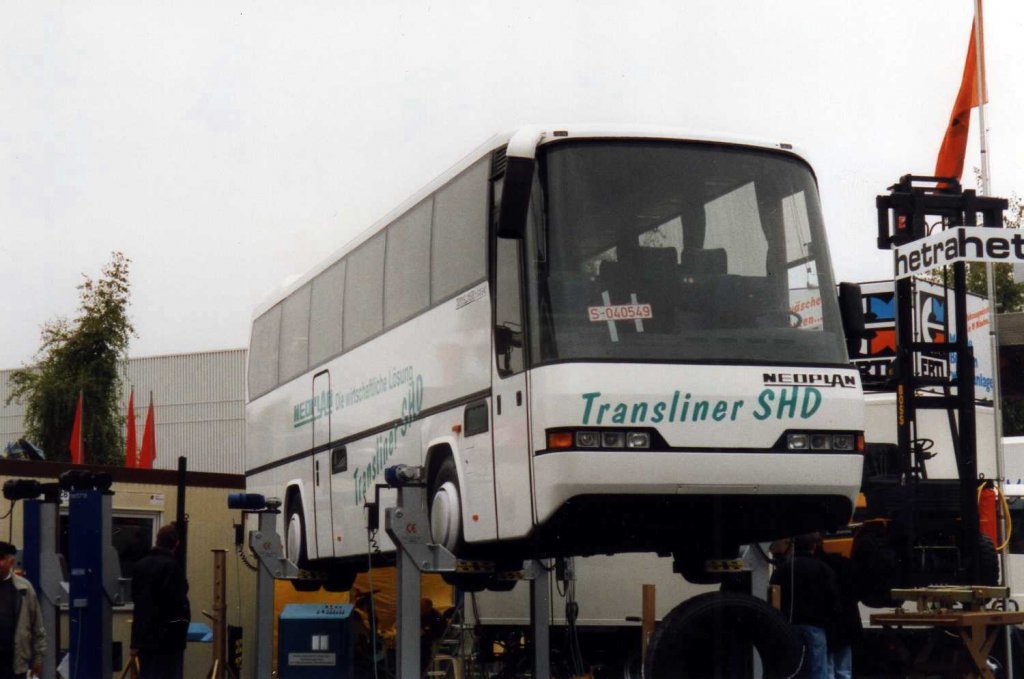 Neoplan Transliner N316 SHD, aufgenommen auf der IAA 1996 in Hannover.