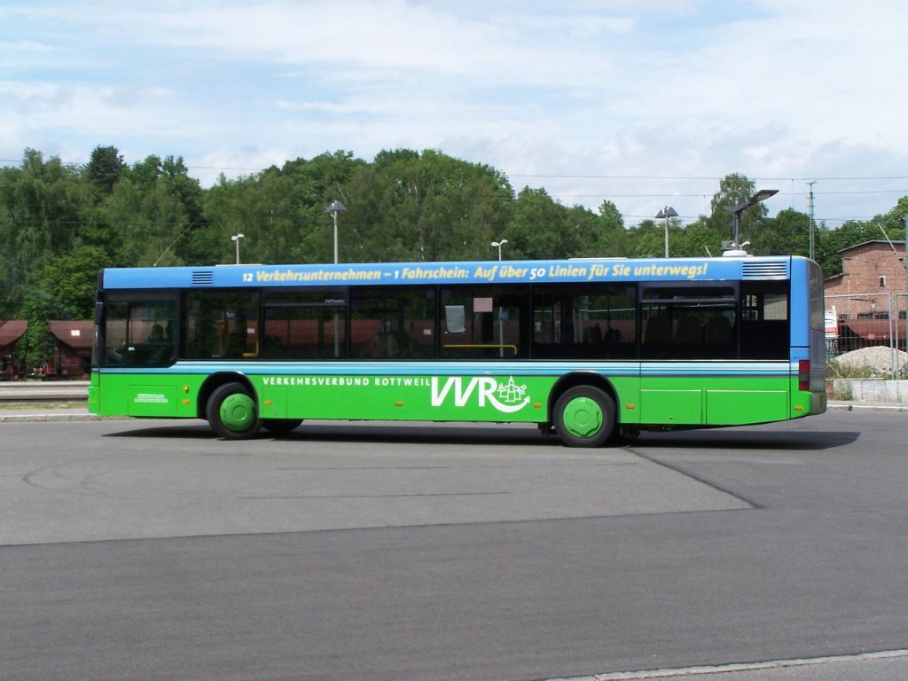 NL 263 mit VVR Vollwerbung am Bahnhof am 27/05/11.