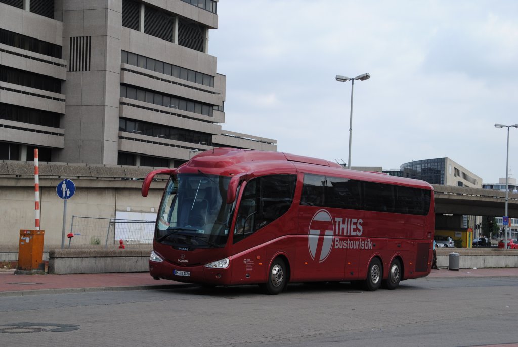 Noch ein Bild des Scania Irizar im Hannover, am 30.06.10.