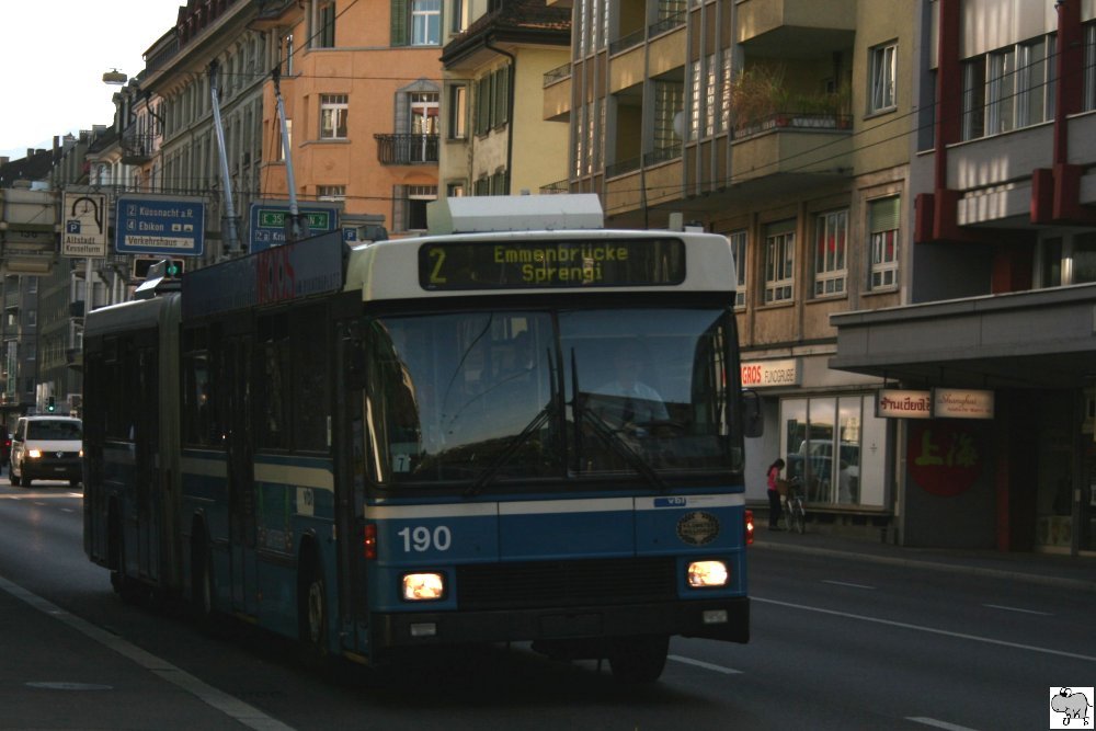Nutzfahrzeuggesellschaft Arbon & Wetzikon (NAW) / Hess BGT 5-25 Gelenktrolleybus # 190 der Verkehrsbetriebe Luzern (vlb) aufgenommen am 7. Oktober 2009.