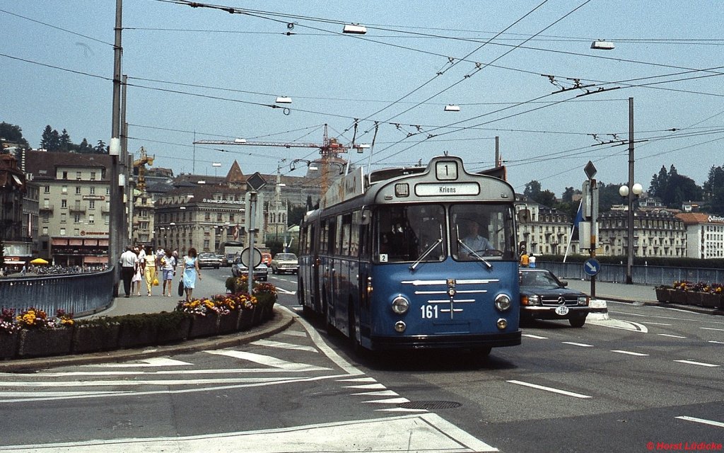 O-Bus 161 auf der Linie 1 in Luzern (Juli 1983)