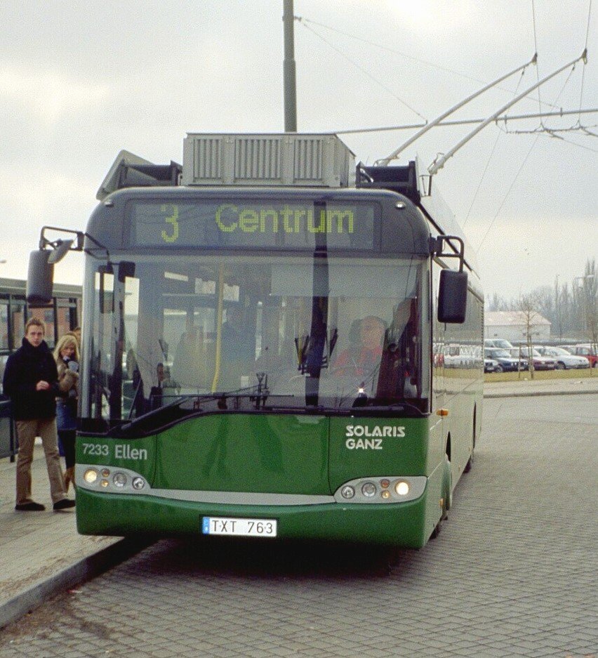 Orusttrafiken 7233  Ellen  am Bahnhof Landskrona,Schweden, 12. Mrz 2004.