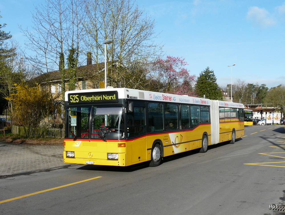 Postauto - Mercedes O 405 GN ZH 780687 beim Bahnhof in Bülach am 01.04.2011
