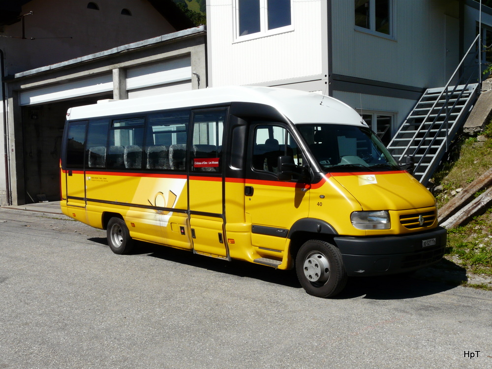 Postauto - Renault Bus VD 527776 in Chateau d`Oex am 05.09.2010