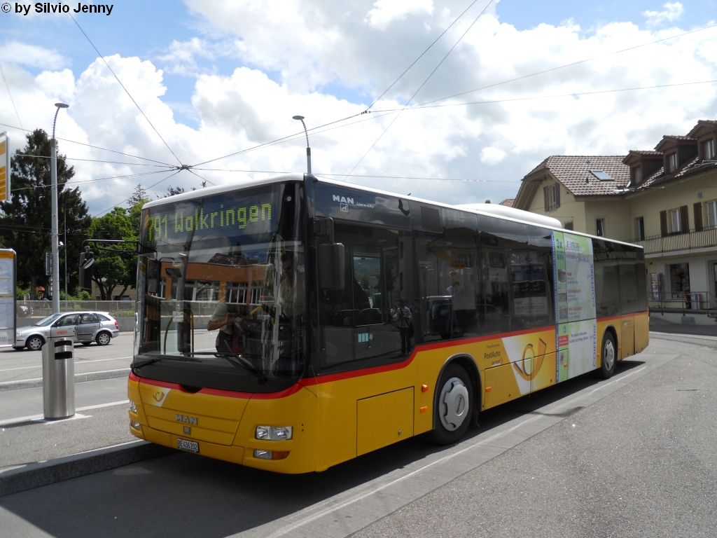 Postauto/PU RBS BE 436 202 (MAN A20 Lion's City ) am 3.8.2010 beim Bhf. Worb RBS.