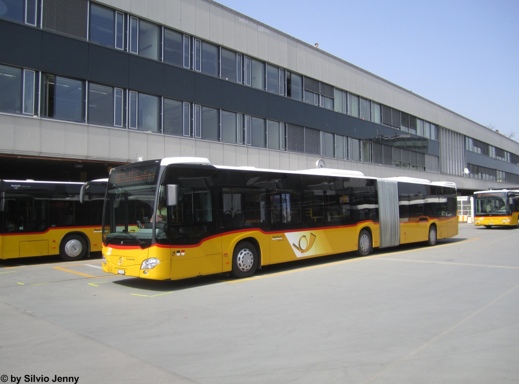 Postauto/Regie Bern Nr. 631 (Mercedes Citaro C2 O530G) am 1.5.2013 beim Bhf. Bern. Die Regie Bern sind der erste Postauto-Betrieb, die den neuen Citaro C2 im Bestand haben.