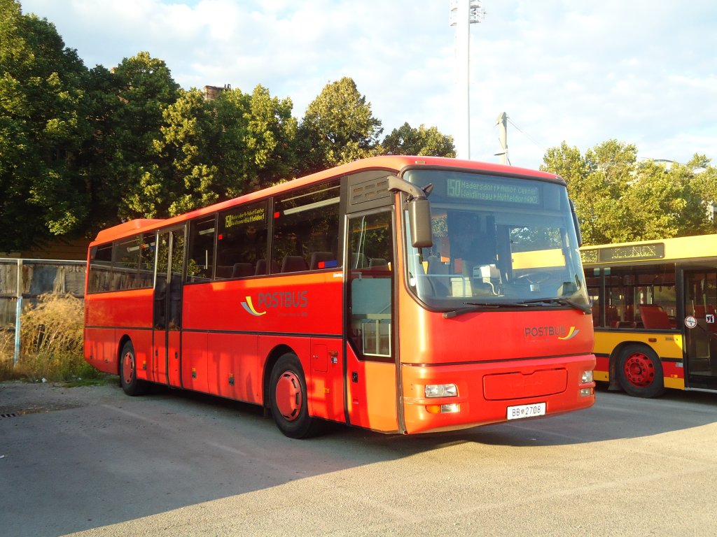 Postbus BB 2708 MAN am 9. August 2010 Wien-Htteldorf, Garage