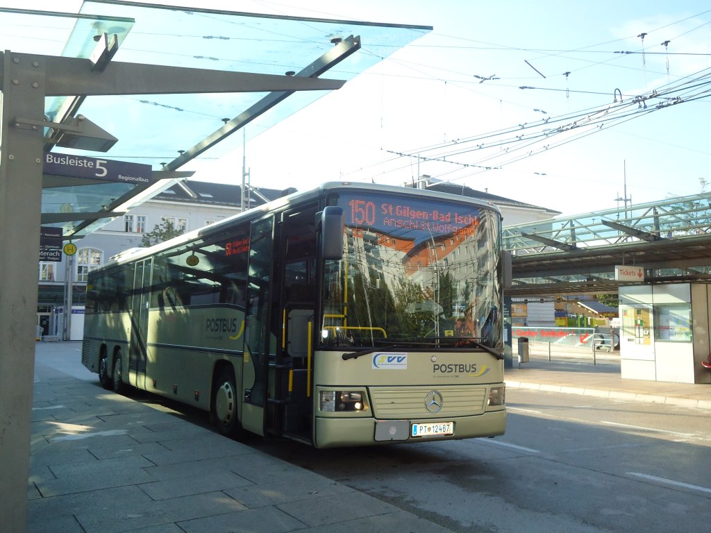 Postbus PT 12'467 Mercedes Integro am 8. August 2010 Salzburg, Bahnhof