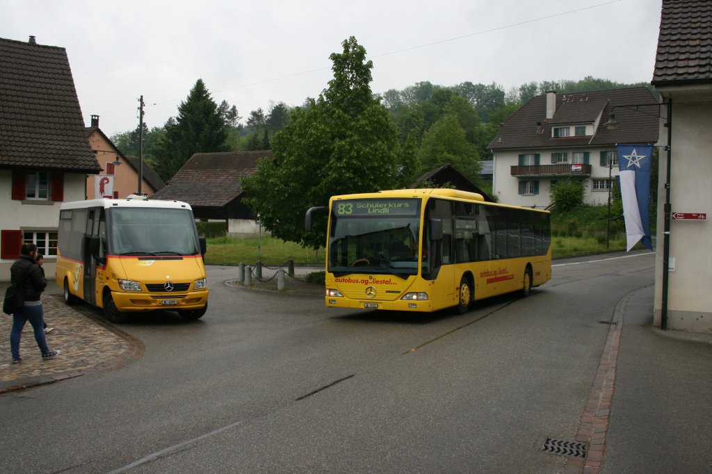 PU ANK, Muttenz, BL 6'293 (MB Sprinter 616CDI, 2005) und AAGL Nr. 68 (BL 6'116, MB Citaro , 2004) am 20.5.2010 in Giebenach Lindenplatz.