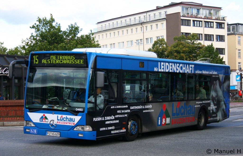 PVG 0460 (PI VG 629) mit Werbung fr Lchau Bauzentrum.
Aufgenommen am ZOB Altona, 2.9.2010.