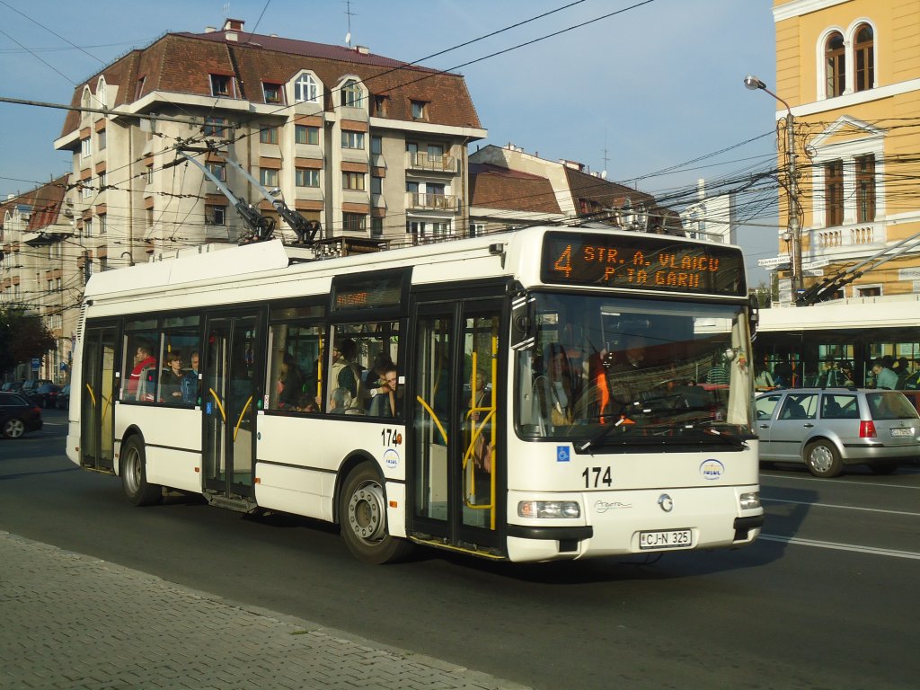 Ratuc, Cluj-Napoca - Nr. 174/CJ-N 325 - Irisbus Trolleybus am 6. Oktober 2011 in Cluj-Napoca
