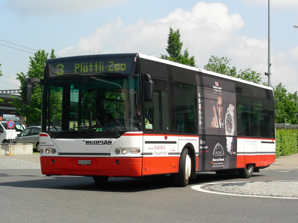 Regie Frauenfeld/Stadtbus Frauenfeld. Neoplan N4411 (Nr.74) in Frauenfeld, Bahnhof. (23.5.2008)