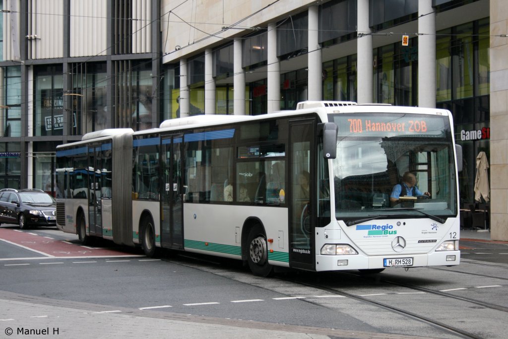 Regio Bus 12 (H RH 528).
Hannover HBF, 16.8.2010.