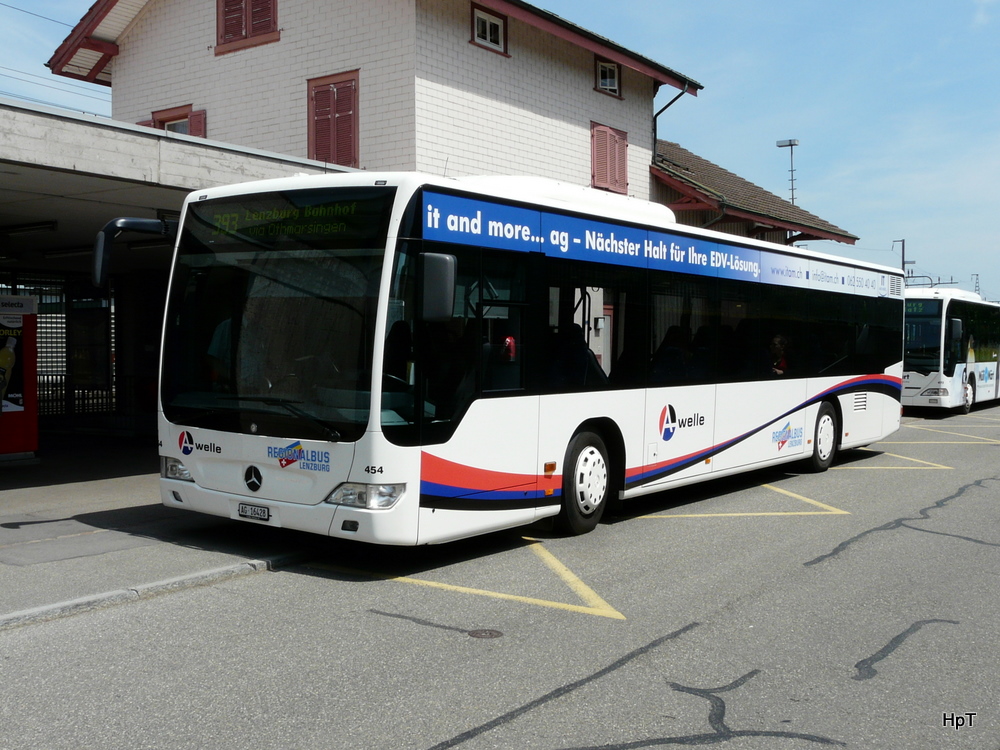Regionalbus Lenzburg - Mercedes Citaro Nr.454  AG 16428 bei der Bushaltestelle beim Bahnhof Mgenwil am 23.05.2011