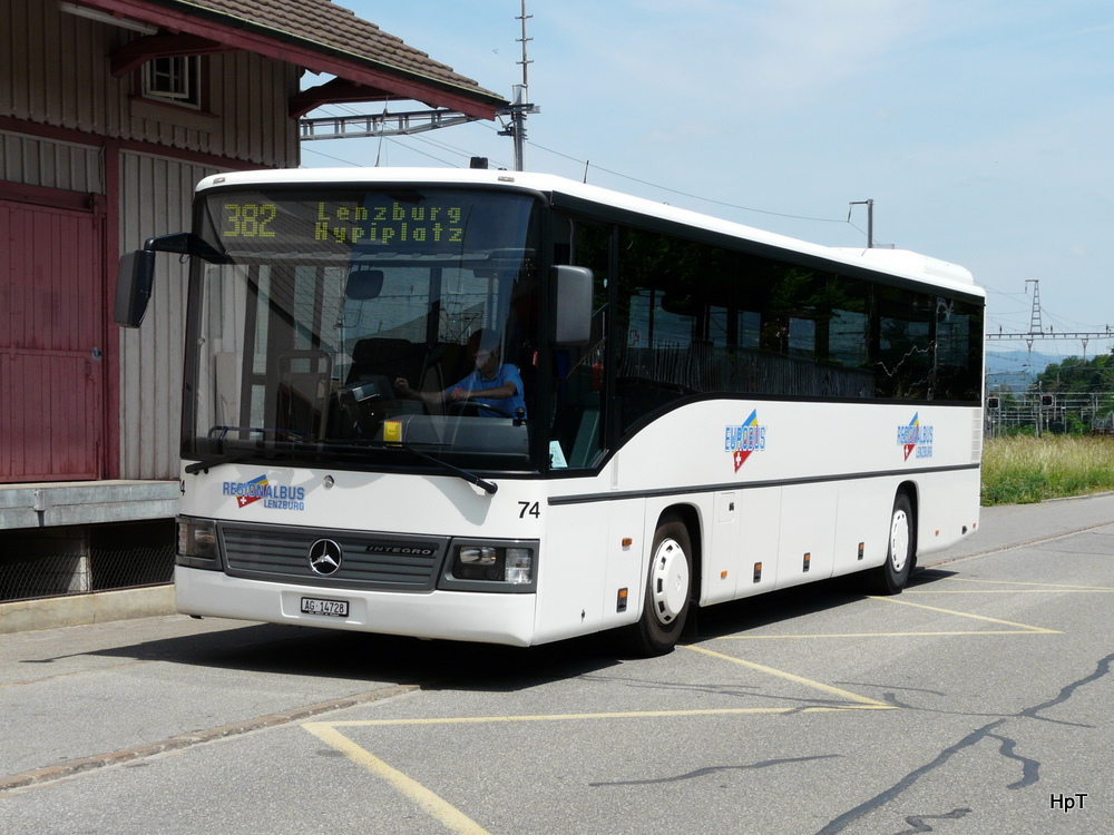 Regionalbus Lenzburg - Mercedes Integro Nr.74  AG 14728 bei der Bushaltestelle beim Bahnhof Mgenwil am 23.05.2011
