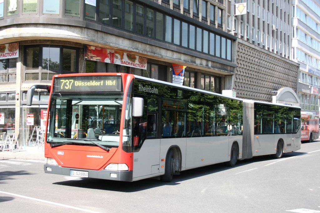 Rheinbahn 6863 (D GJ 6863).
Düsseldorf HBF, 2.6.2010