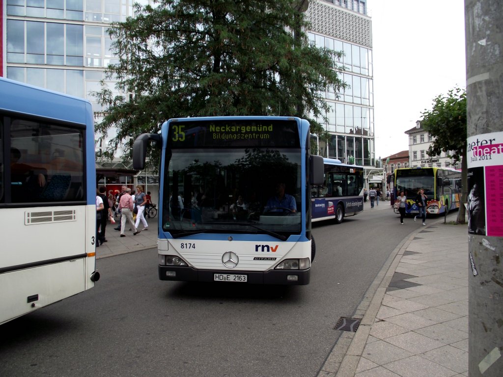 Richtiges Gedrnge in Heidelberg unter den Busfahrern am 15.07.11. Hier ein Mercedes Benz Citaro G des RNV 