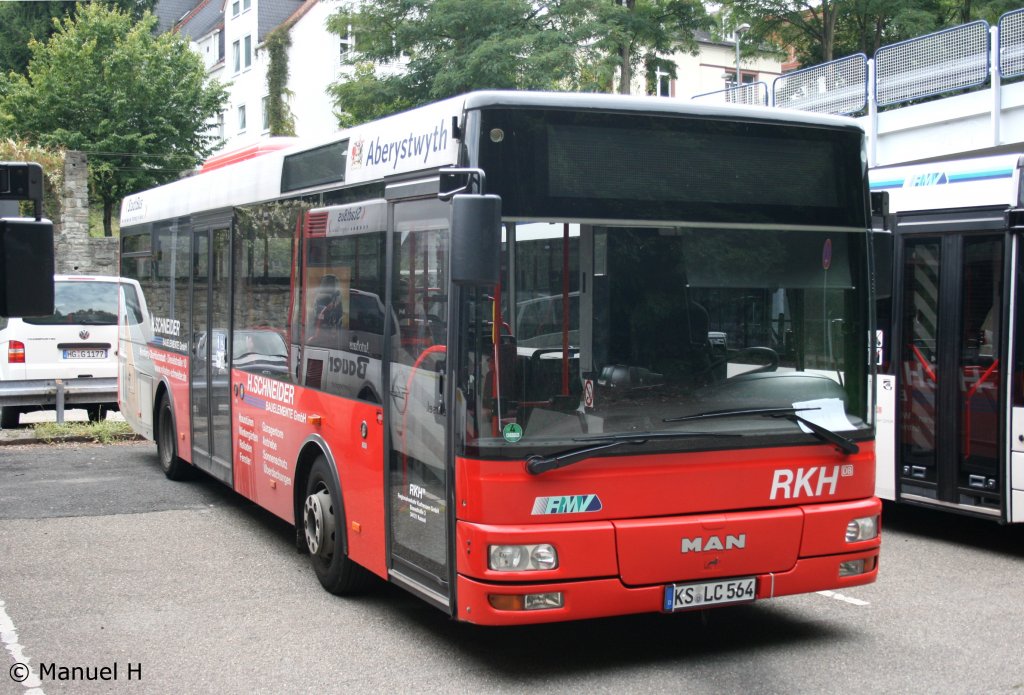 RKH (KS LC 564) mit Werbung fr H.Schneider.
Aufgenommen in Kronenberg/Taunus, 22.8.2010.
