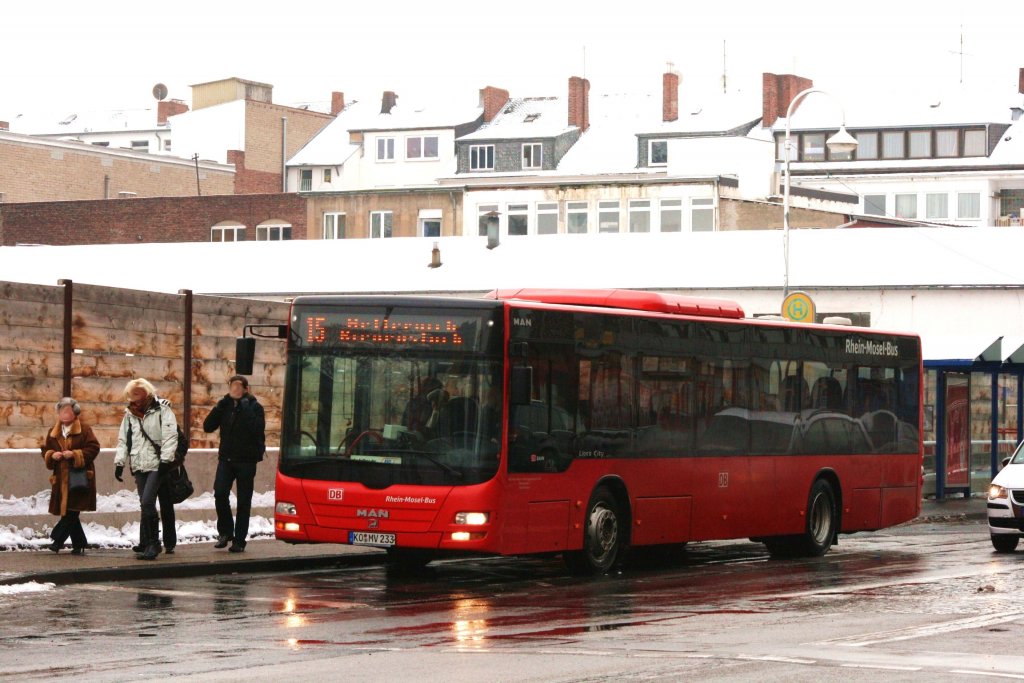 RMV (KO MV 233) mit der Linie 15 am Zentralplatz,12.2.2010.