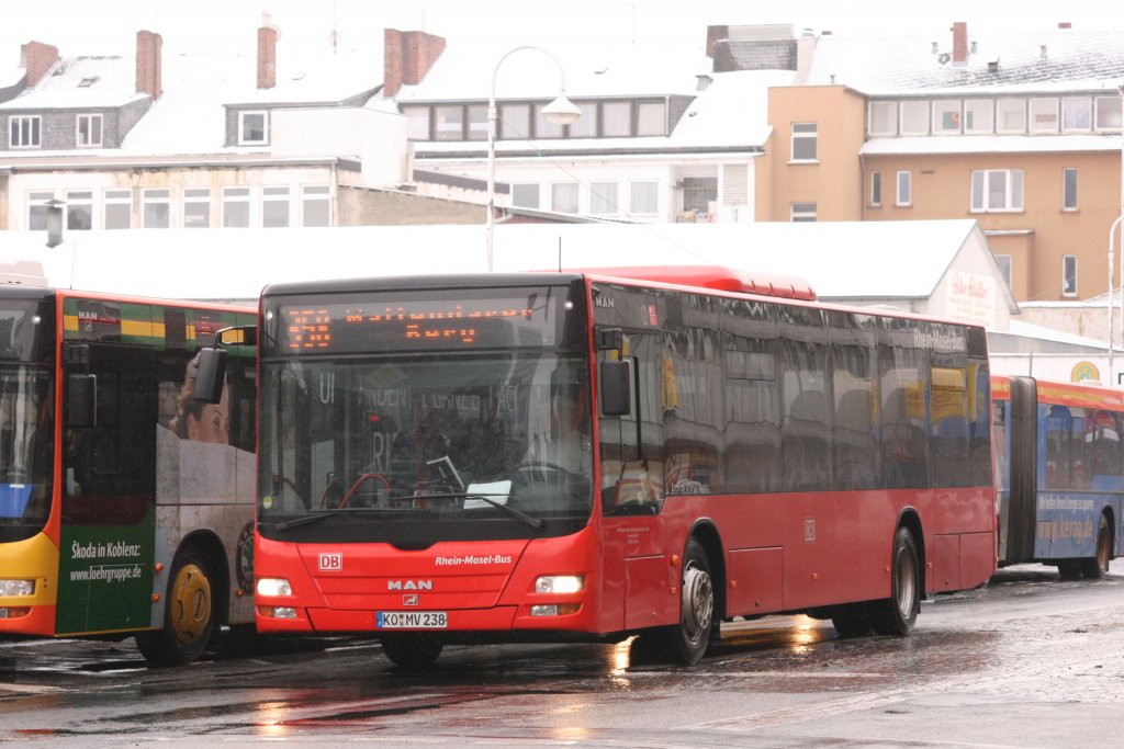 RMV (KO MV 238) mit der Linie 358 am Zentralplatz,12.2.2010.