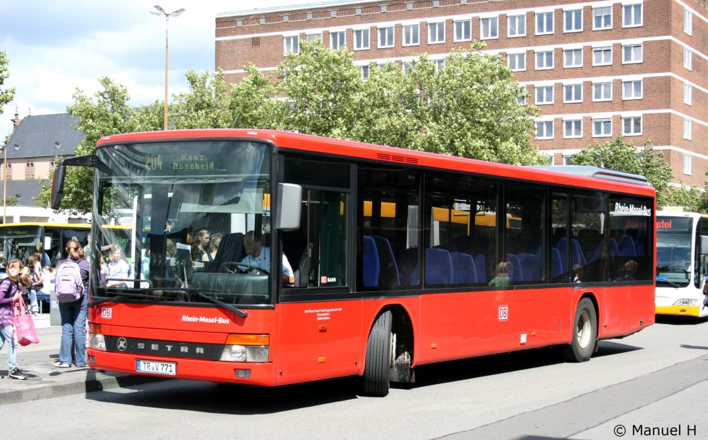 RMV (KO V 771).
Aufgenommen am HBF Trier, 18.8.2010.
