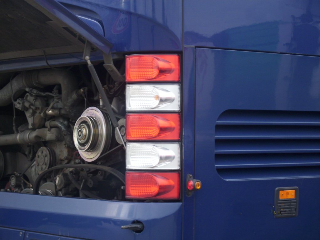 Rcklichter eines Neoplan Cityliner in Binz am 14.08.2011