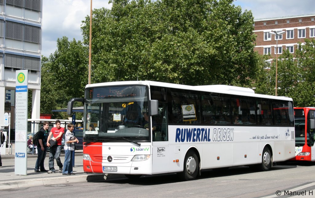 Ruwertal Reisen (MZG ZA 202).
Aufgenommen am HBF Trier, 18.8.2010. 