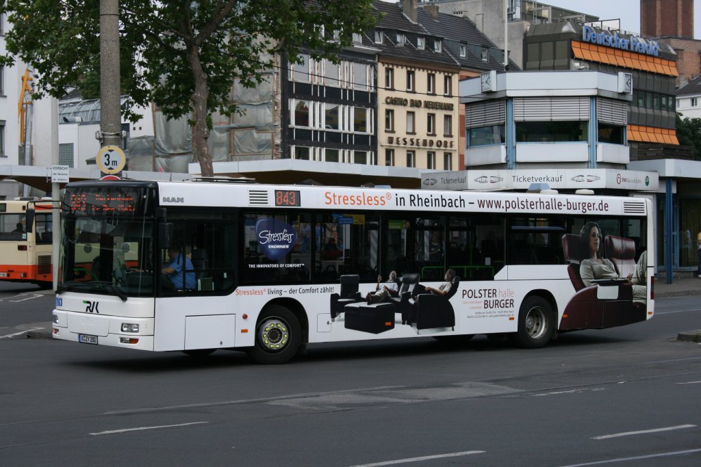 RVK 280 (K ZY 280) mit Werbung für die Polsterhalle Burger.
Aufgenommen am HBF Bonn am 28.6.2009.