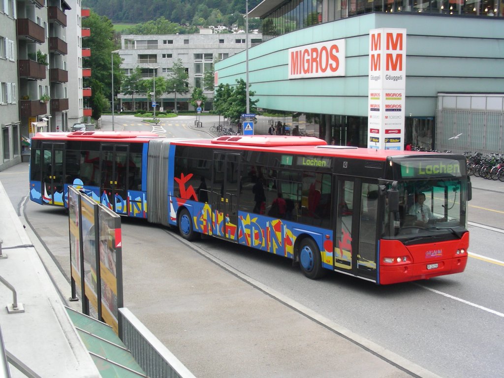 SBC/Engadin Bus, Chur. Neoplan N4421 (GR 156'996) in Chur, Post I. (7.7.2007)