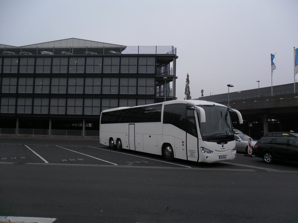 Scania Iriar am Aiport Hannover, foto vom 08.11.2011.