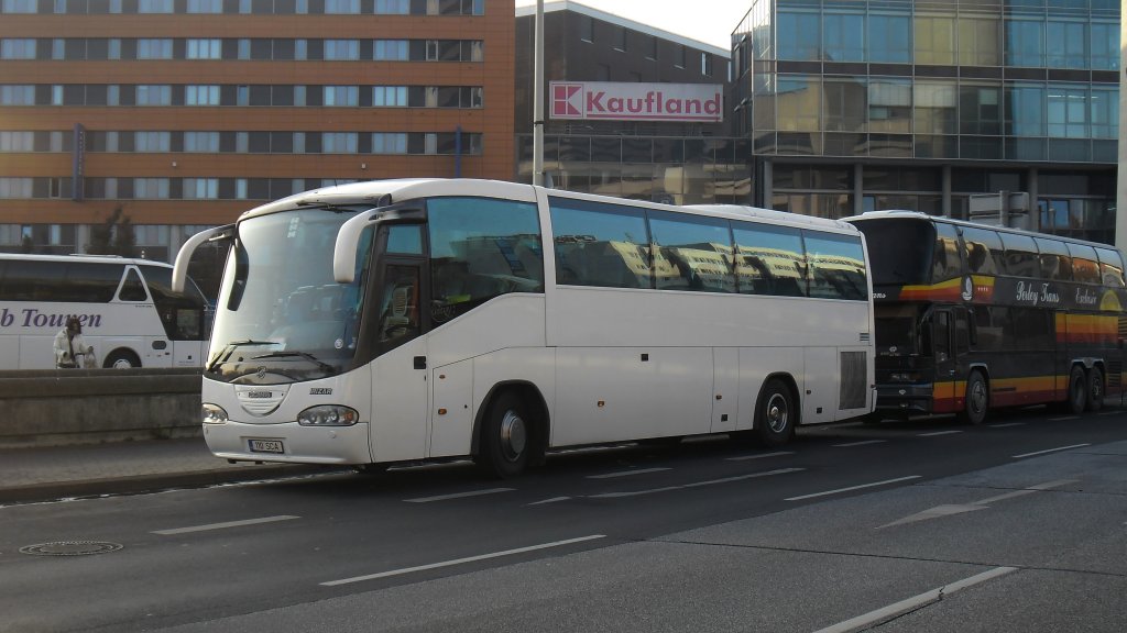 Scania Irizar am ZOB/Hannover. Foto vom 17.11.2011.