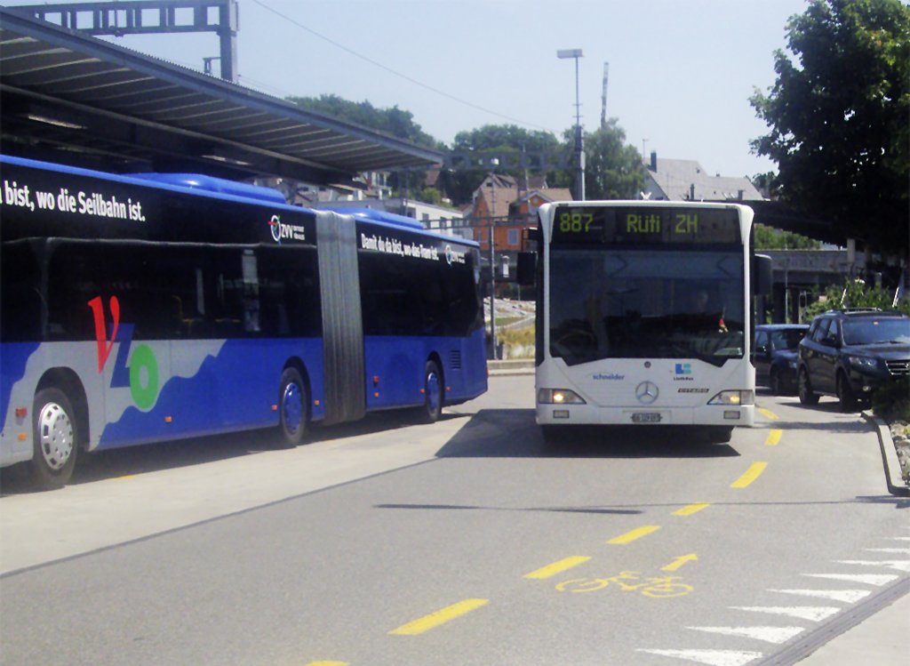 SCHNEIDER-Mercedes Citaro am Rti,ZH,Bahnhof am 12.7.10 