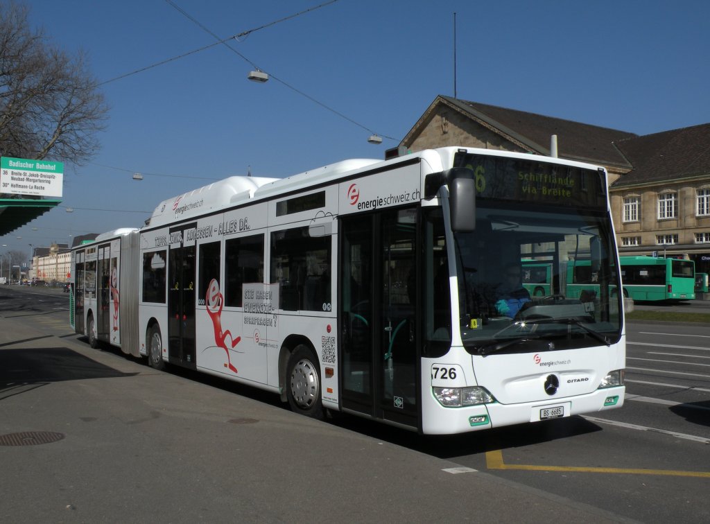 Seit dem 23.02.2013 macht der Mercedes Citaro mit der Betriebsnummer 726 Werbung für energieschweiz.ch. Hier steht der Bus an der Haltestelle Badischer Bahnhof auf der Linie 36. Die Aufnahme stammt vom 04.03.2013.
