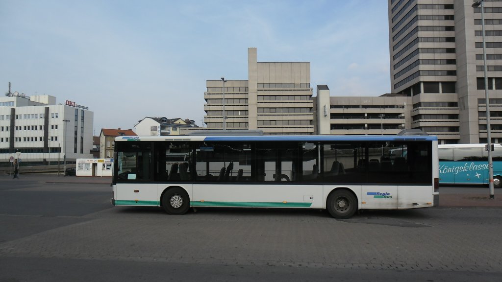 Setra am 17.04.2011 am ZOB/Hannover.