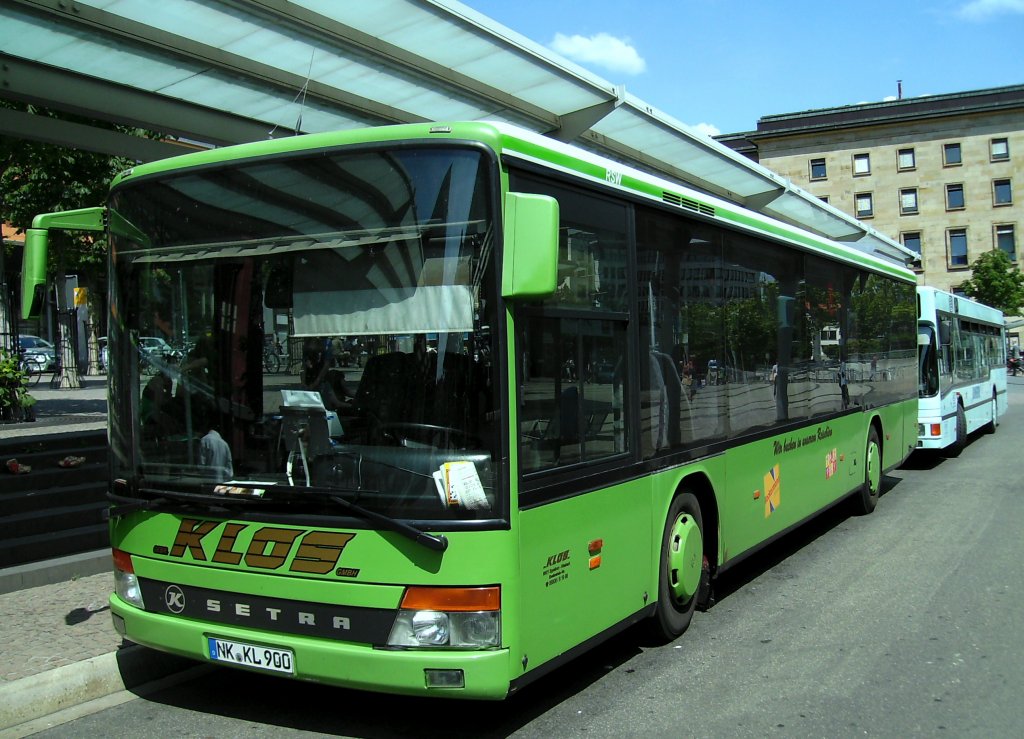 Setra Bus. Die Aufnahme des Foto war am 30.06.2010.