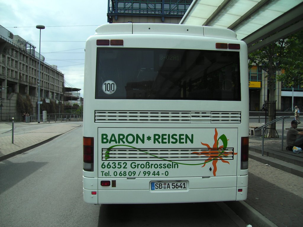 Setra Bus.Die Aufnahme des Foto war am 12.07.2010 in Saarbrcken am Hauptbahnhof.