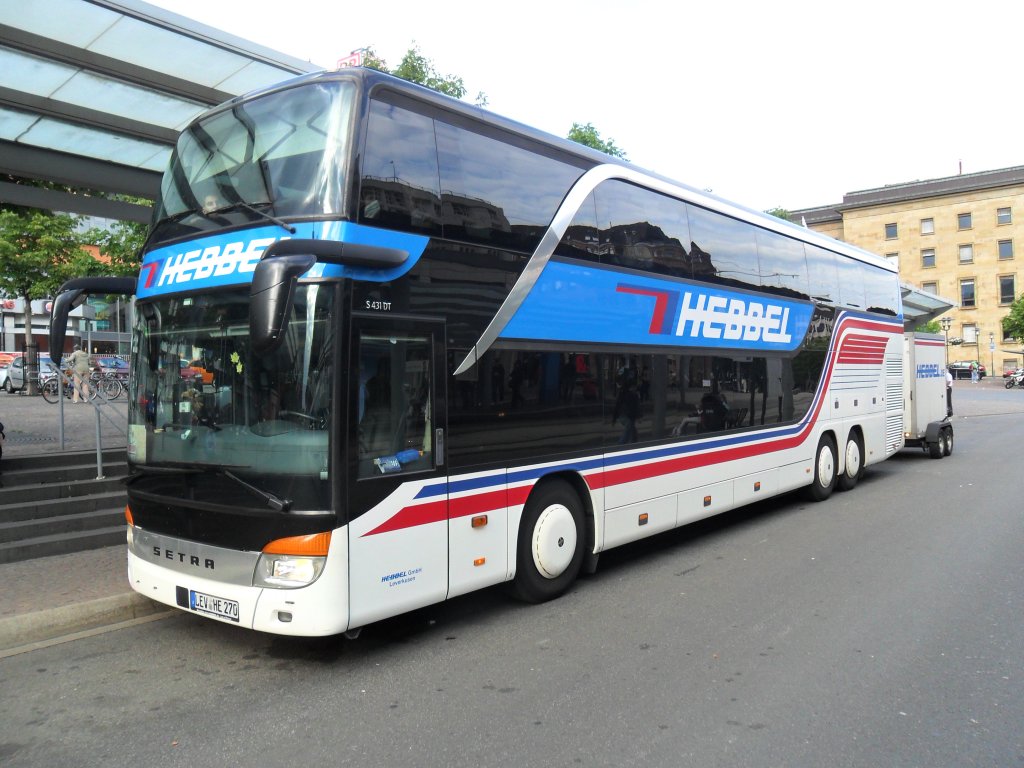 Setra Reisebus am Saarbrcker Hauptbahnhof. Das Foto habe ich am 14.07.2011 gemacht.