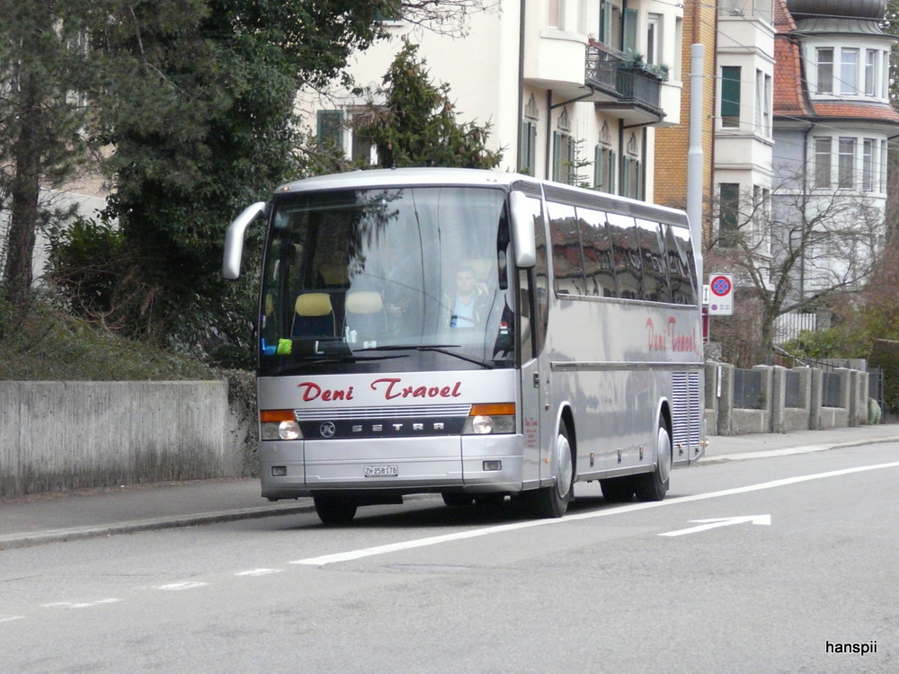 Setra Reisecar unterwegs in den Strassen von Zrich am 01.01.2013