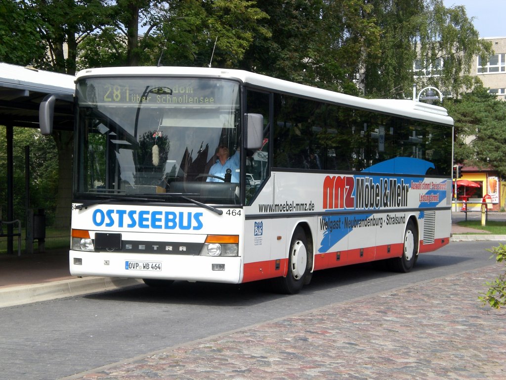 Setra S 300er-Serie auf der Linie 281 nach Usedom am Bahnhof Seebad Ahlbeck.
