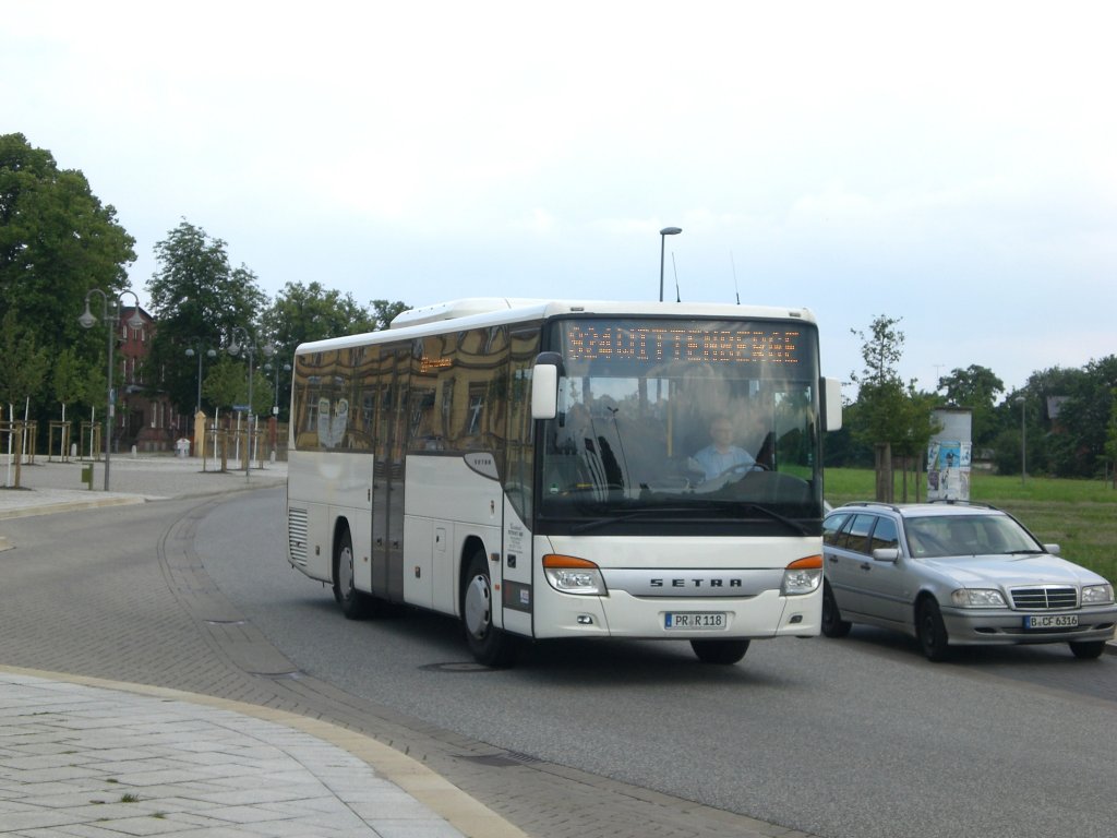 Setra S 400er auf der Linie 924 am Bahnhof Wittenberge.