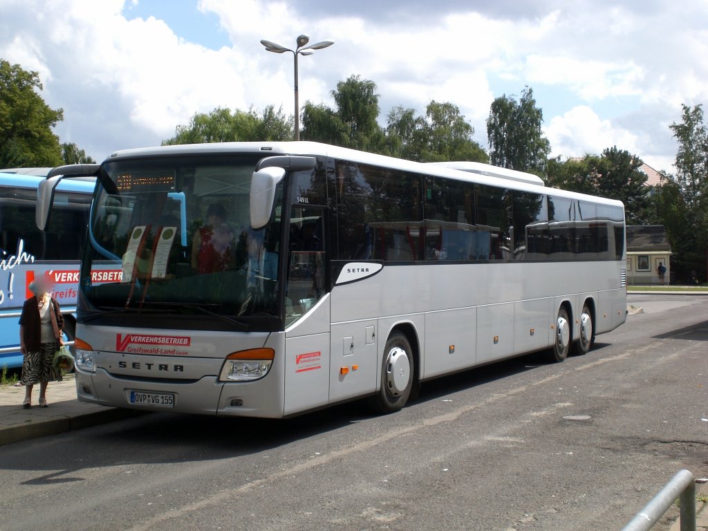 Setra S 400er-Serie auf der Linie 510 am ZOB/Bahnhof.