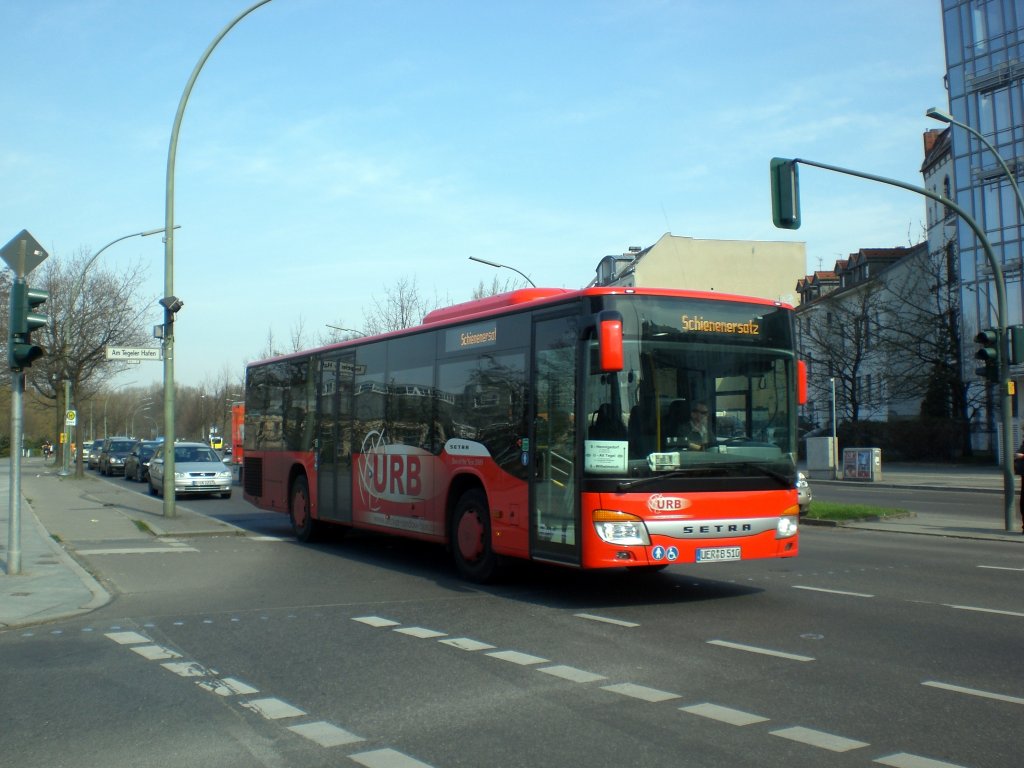 Setra S 400er-Serie NF (Multi Class) als SEV fr die S-Bahnlinie 25 zwischen S-Bahnhof Hennigsdorf und S-Bahnhof Wilhemsruh am U-Bahnhof Alt-Tegel.

